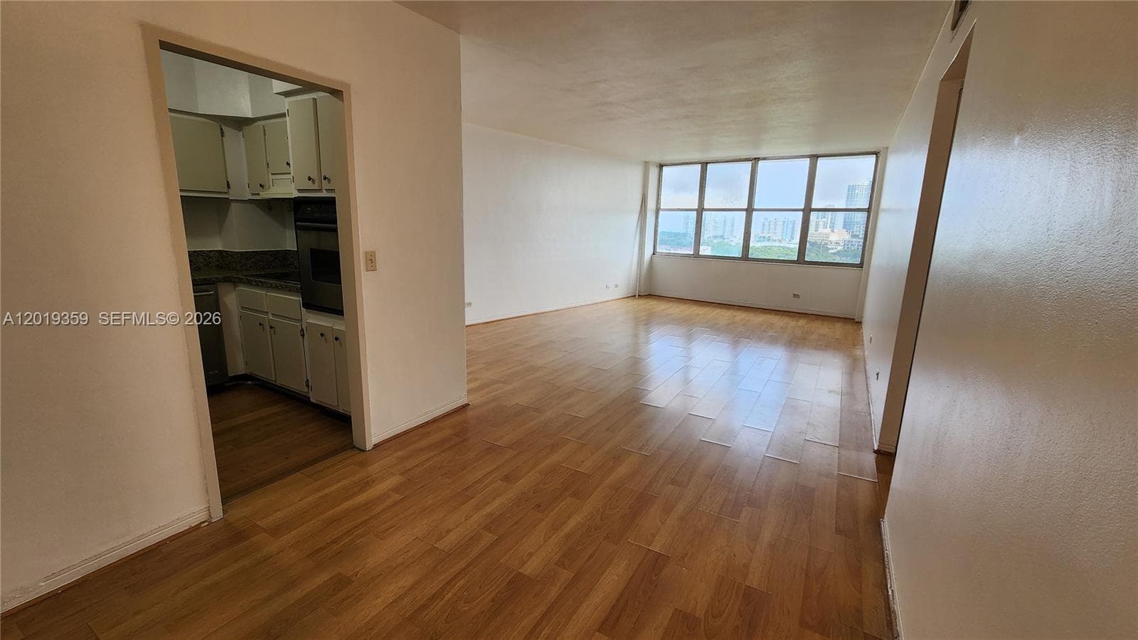 7441 Wayne # 8-O, Miami Beach, FL 33141 — zdjęcie 4