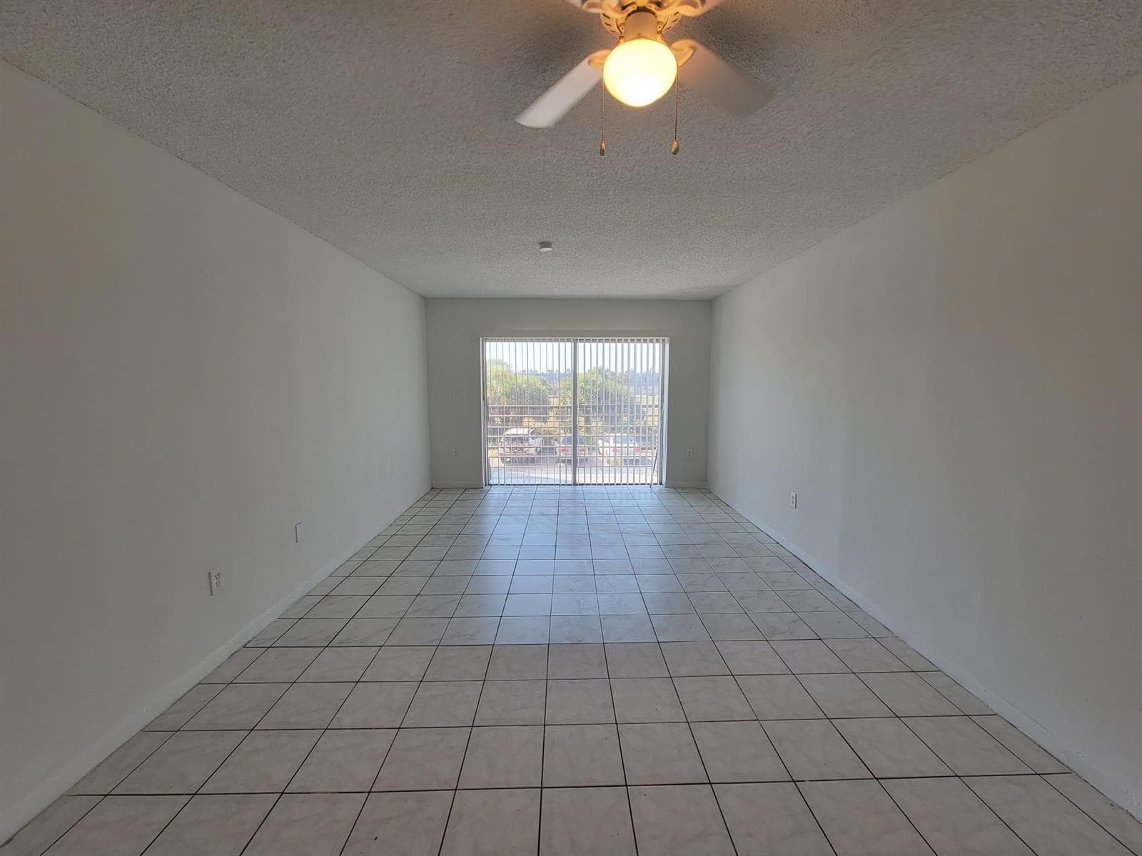 3700 NW 21st Street # 203, Lauderdale Lakes, FL 33311 — zdjęcie 4