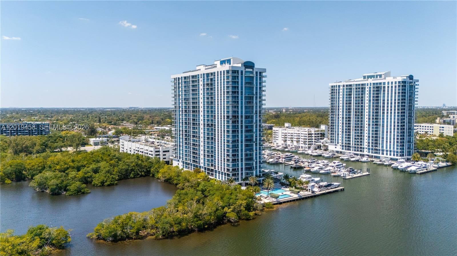17111 Biscayne Blvd # 1406, North Miami Beach, FL 33160 — zdjęcie 3