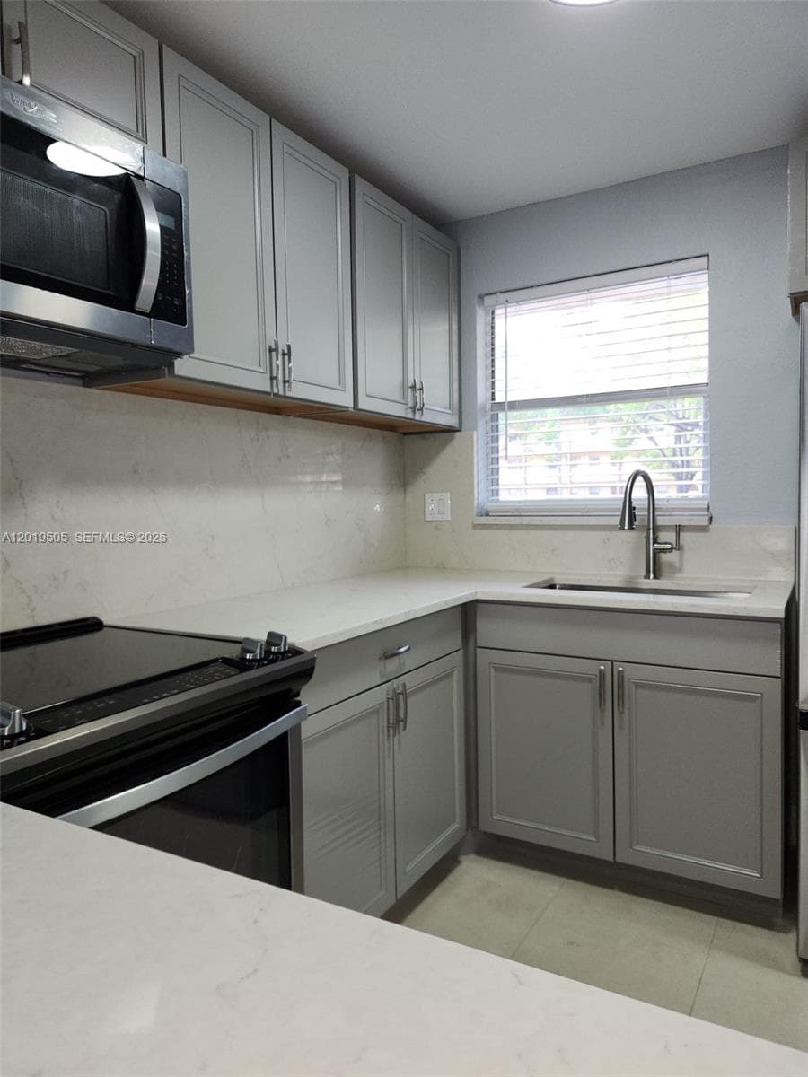 2811 N Pine Island Rd # 107, Sunrise, FL 33322 — zdjęcie 2