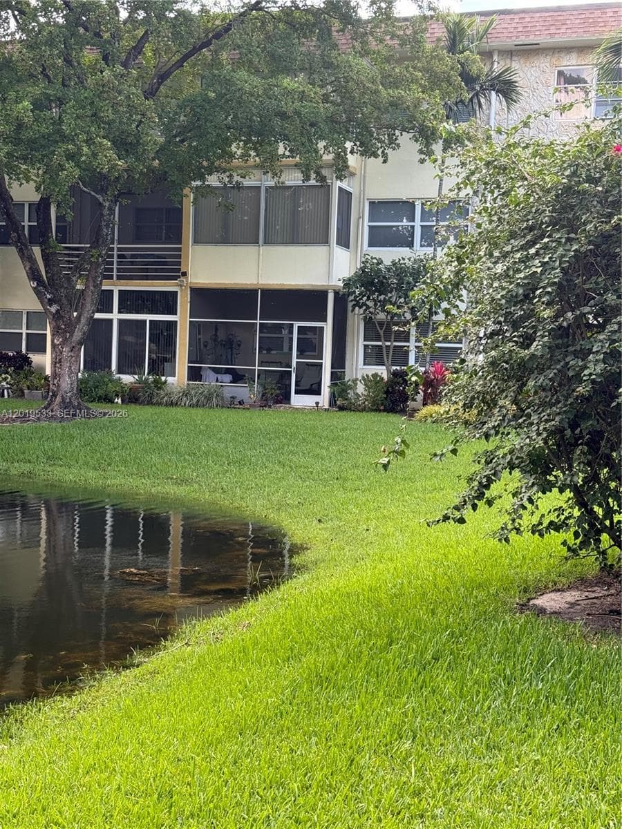 5131 W Oakland Park Blvd # 106, Lauderdale Lakes, FL 33313 — zdjęcie 2