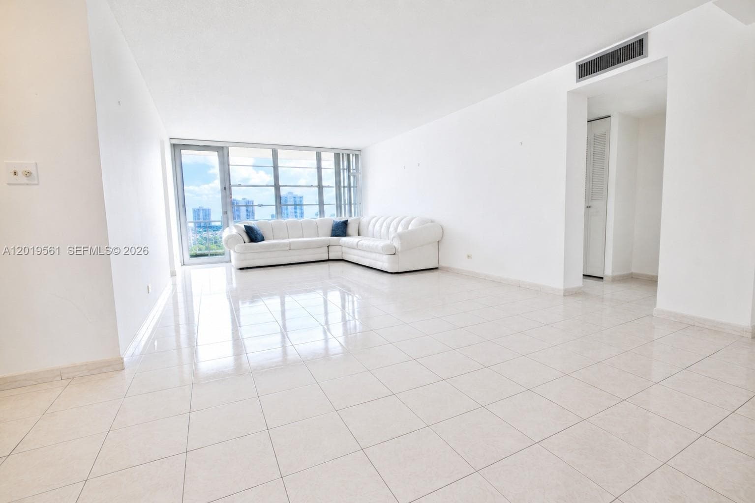 230 174th St # 1916, Sunny Isles Beach, FL 33160 — zdjęcie 3