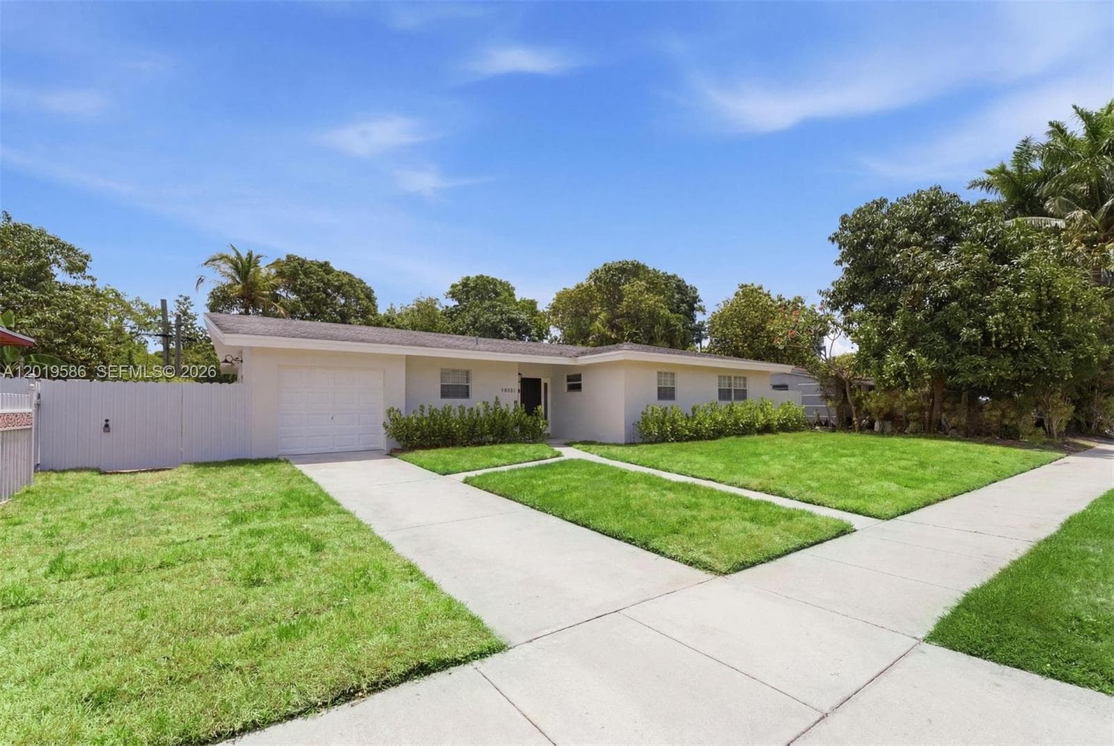14731 NE 8th Ct, Miami, FL 33161 — zdjęcie 2