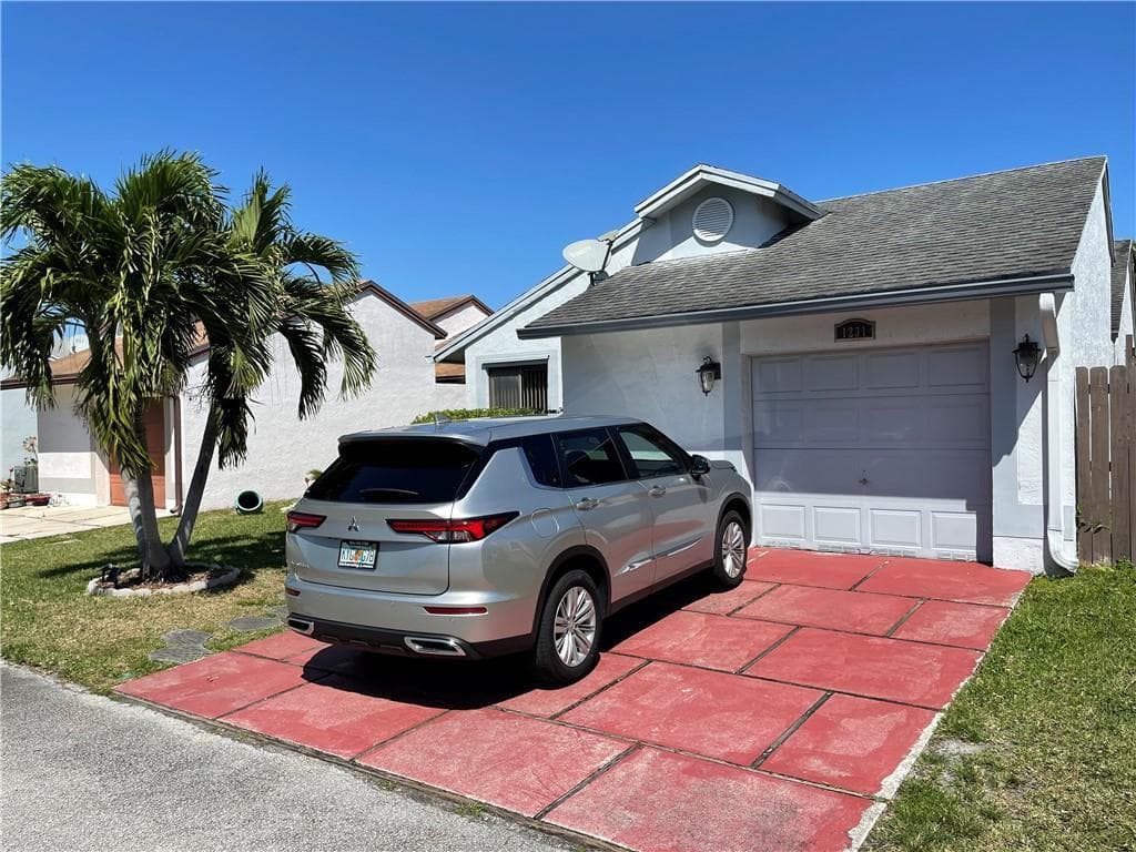 1231 SW 112th Avenue, Pembroke Pines, FL 33025 — zdjęcie 2