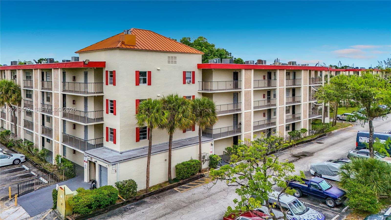 3000 NW 48th Ter # 126, Lauderdale Lakes, FL 33313