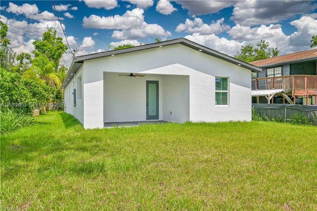 2223 Carver Ave, Other City - In The State Of Florida, FL 33916 — zdjęcie 2