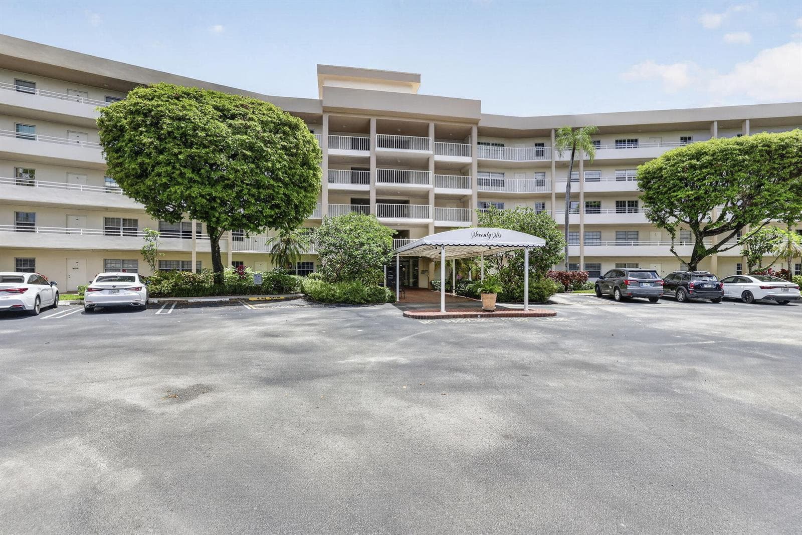 3900 Oaks Clubhouse Drive # 410, Pompano Beach, FL 33069 — zdjęcie 2