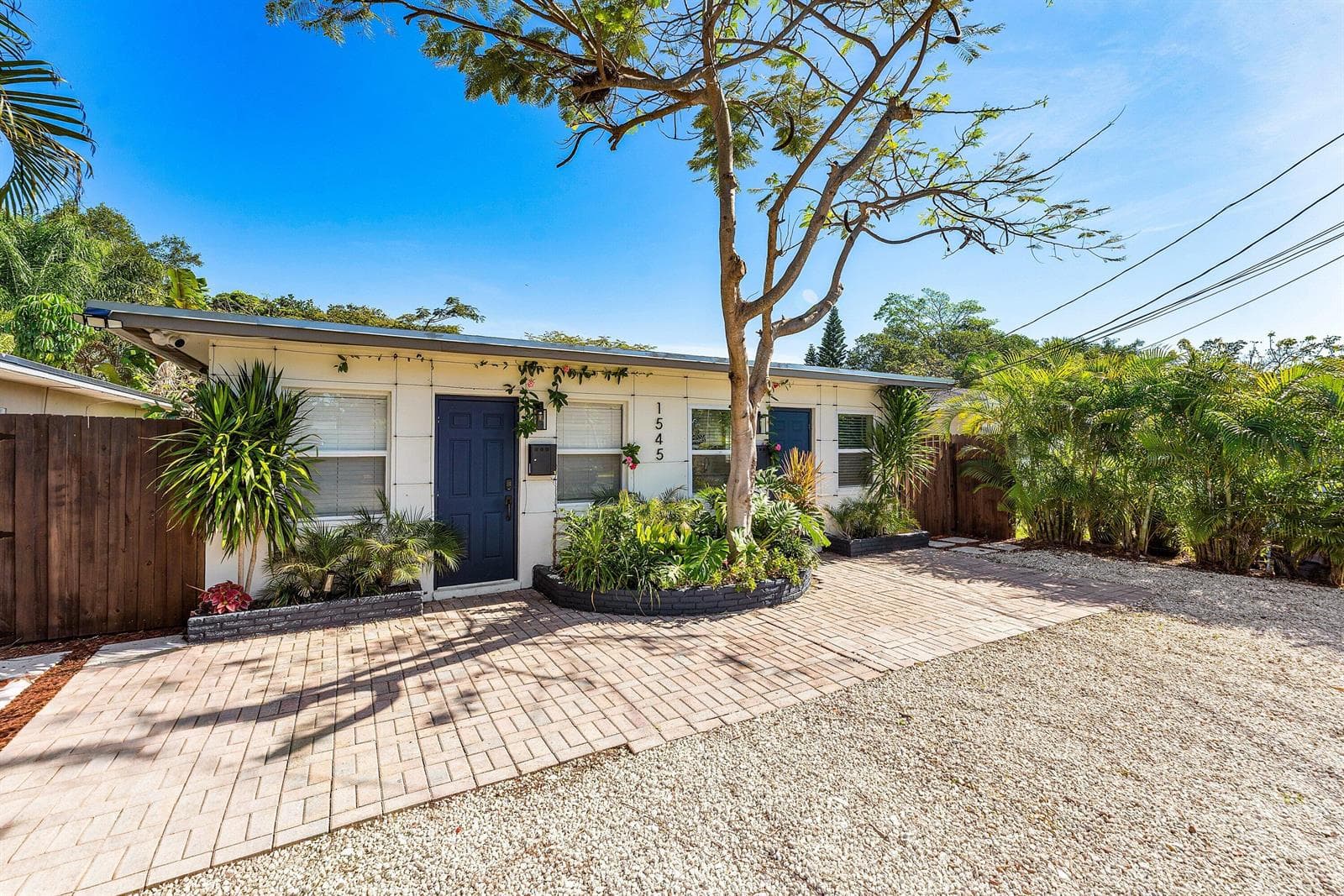 1545 NE 32nd Street, Oakland Park, FL 33334 — zdjęcie 3
