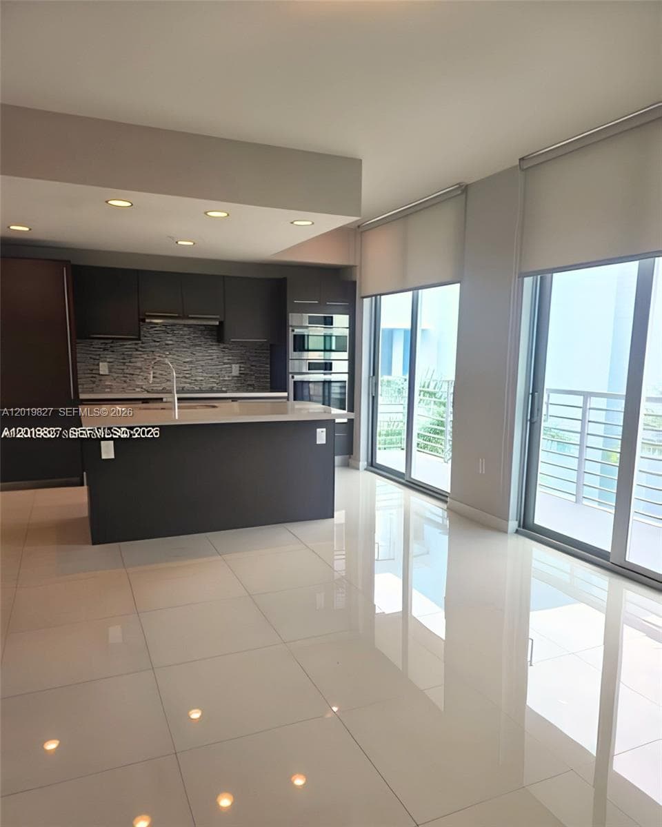 7875 NW 107th Ave # 412, Doral, FL 33178