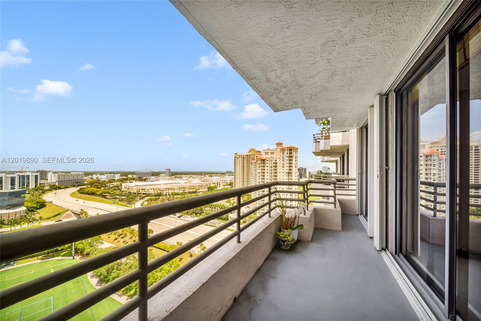 3300 NE 191st St # LP04, Aventura, FL 33180 — zdjęcie 5