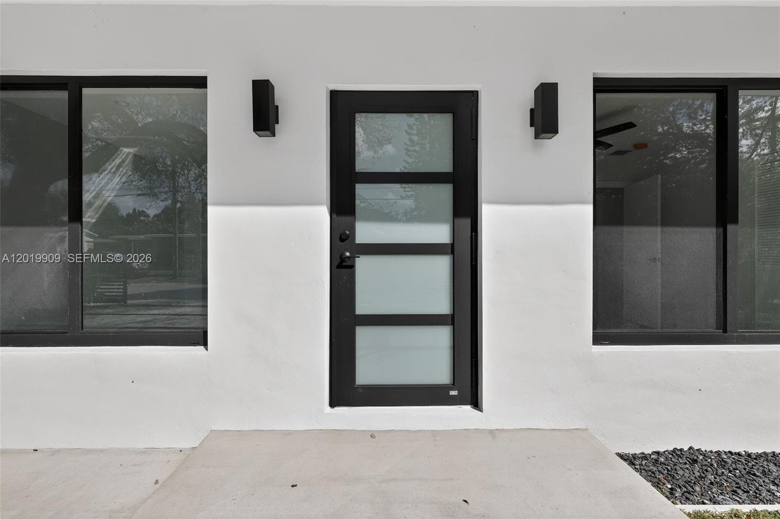 53 NW 68th St, Miami, FL 33150 — zdjęcie 4