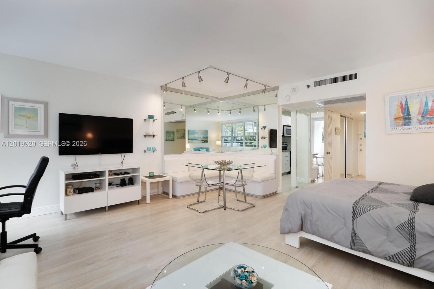 100 Lincoln Rd # 330, Miami Beach, FL 33139 — zdjęcie 2