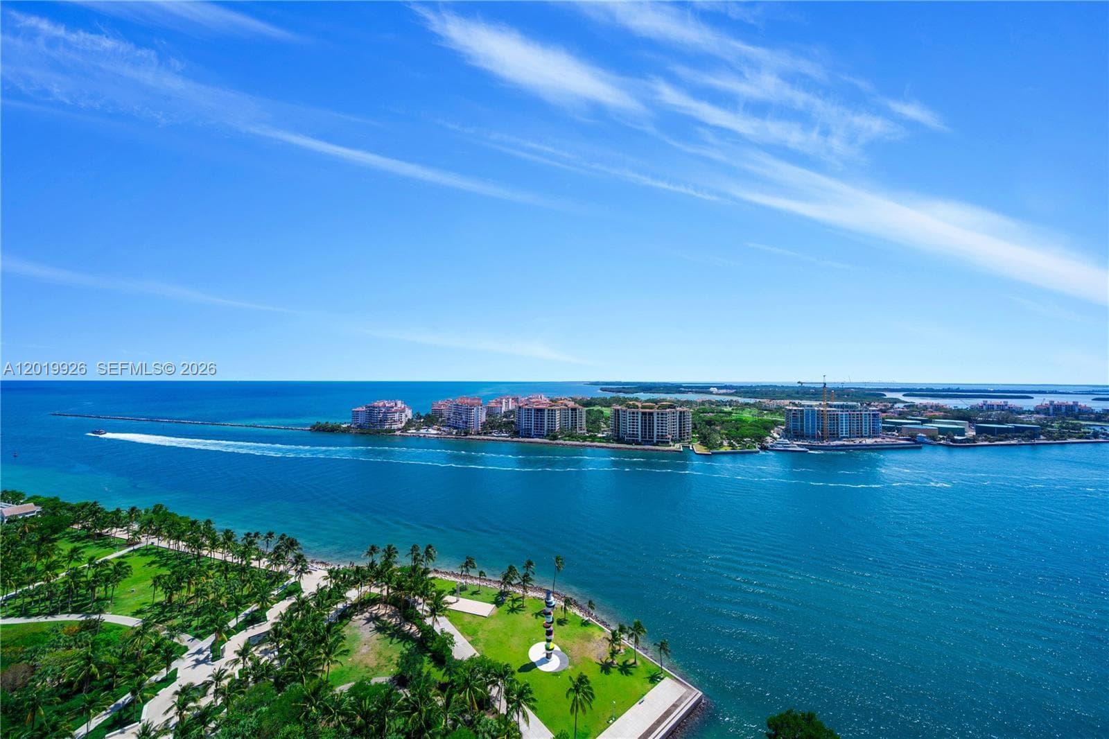 800 S Pointe Dr # Penthouse 2204, Miami Beach, FL 33139 — zdjęcie 2