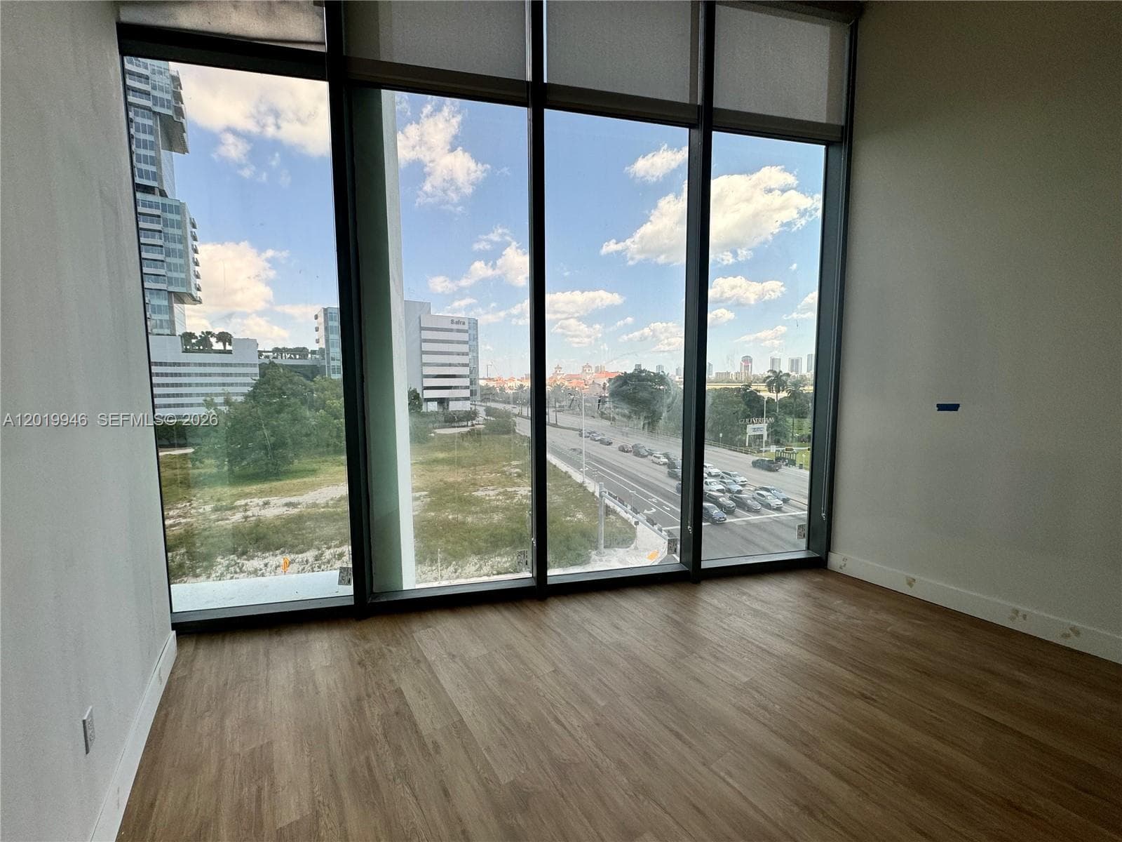 21290 Biscayne Blvd # 405, Aventura, FL 33180