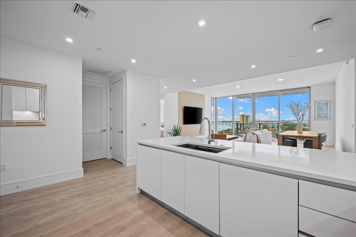 220 Lake Shore Drive # 1207, Lake Park, FL 33403 — zdjęcie 5