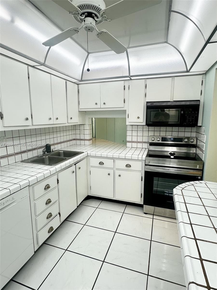 300 Galen Dr # 206, Key Biscayne, FL 33149 — zdjęcie 5
