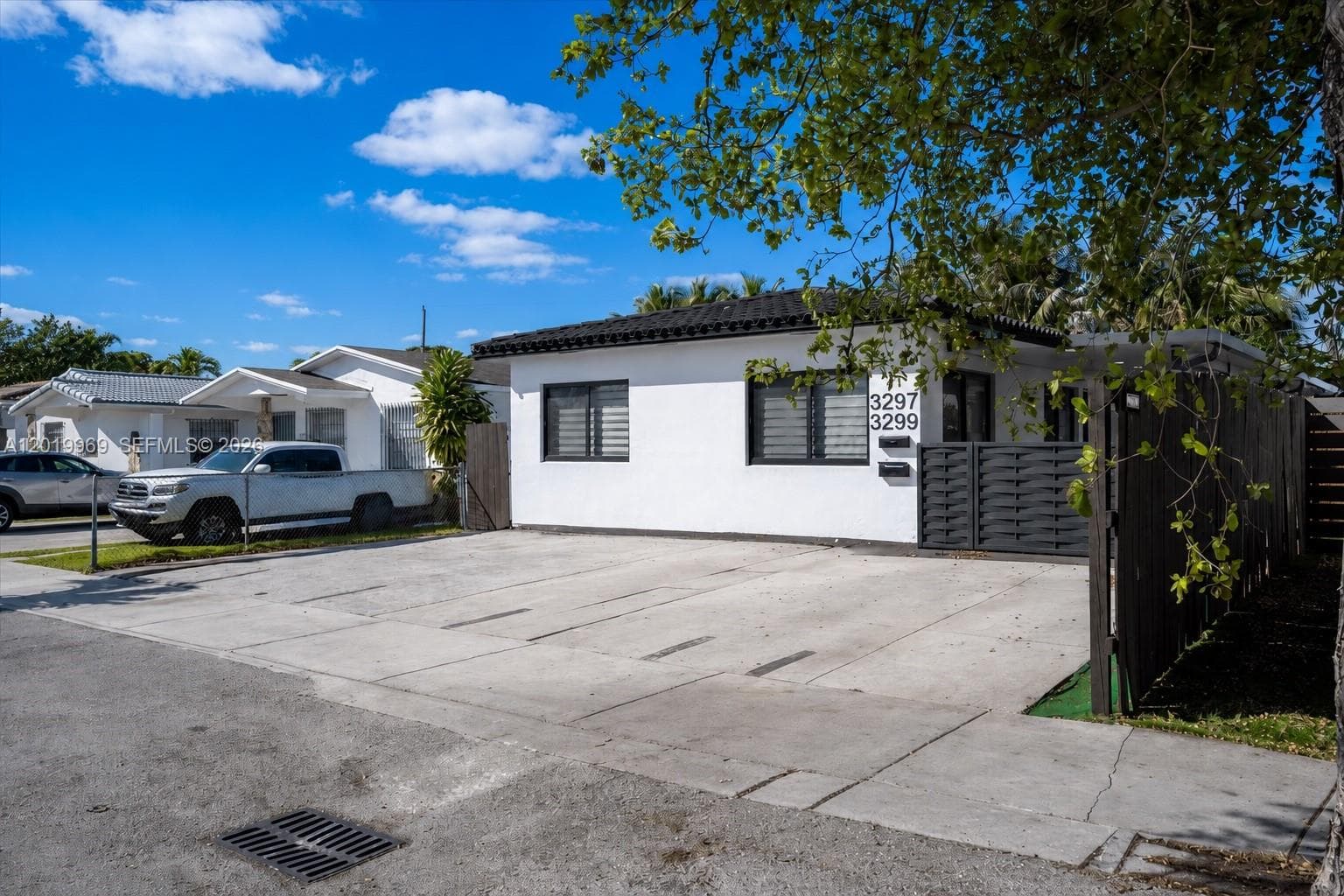 3297 SW 26th St, Miami, FL 33133 — zdjęcie 3