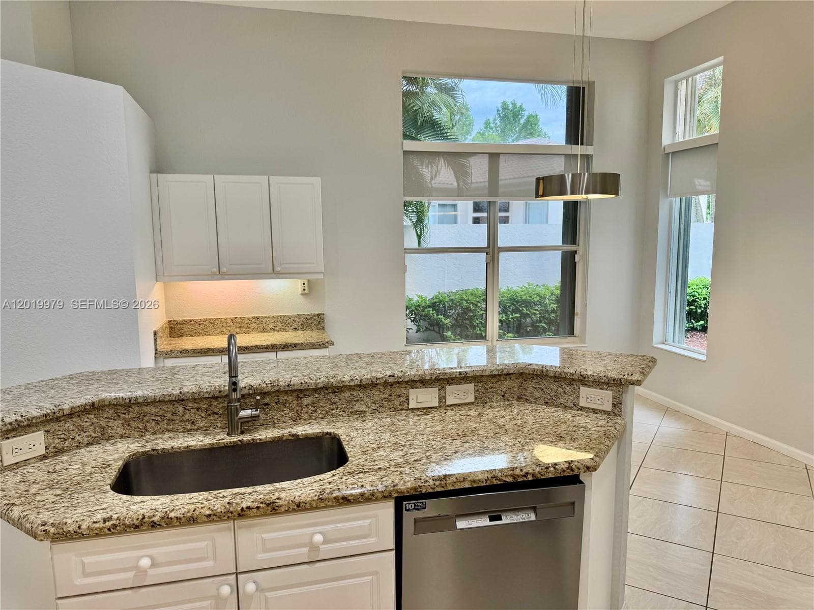 2525 Bay Pointe Ct, Weston, FL 33327 — zdjęcie 4