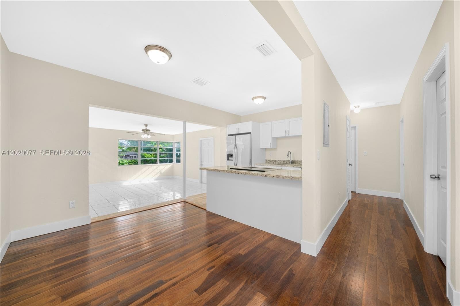 3271 NW 18th Ter, Miami, FL 33125 — zdjęcie 2