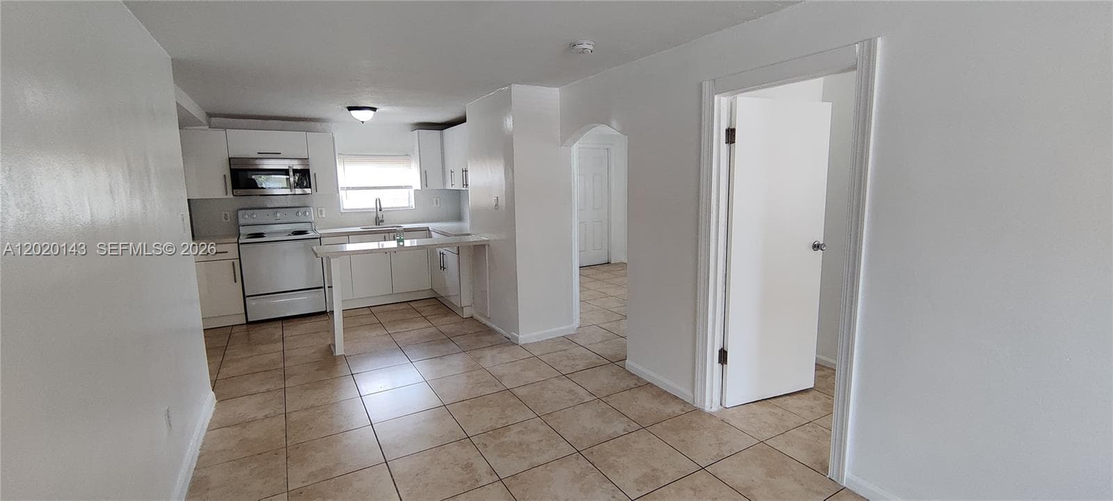 2103 NW 57th St, Miami, FL 33142 — zdjęcie 5