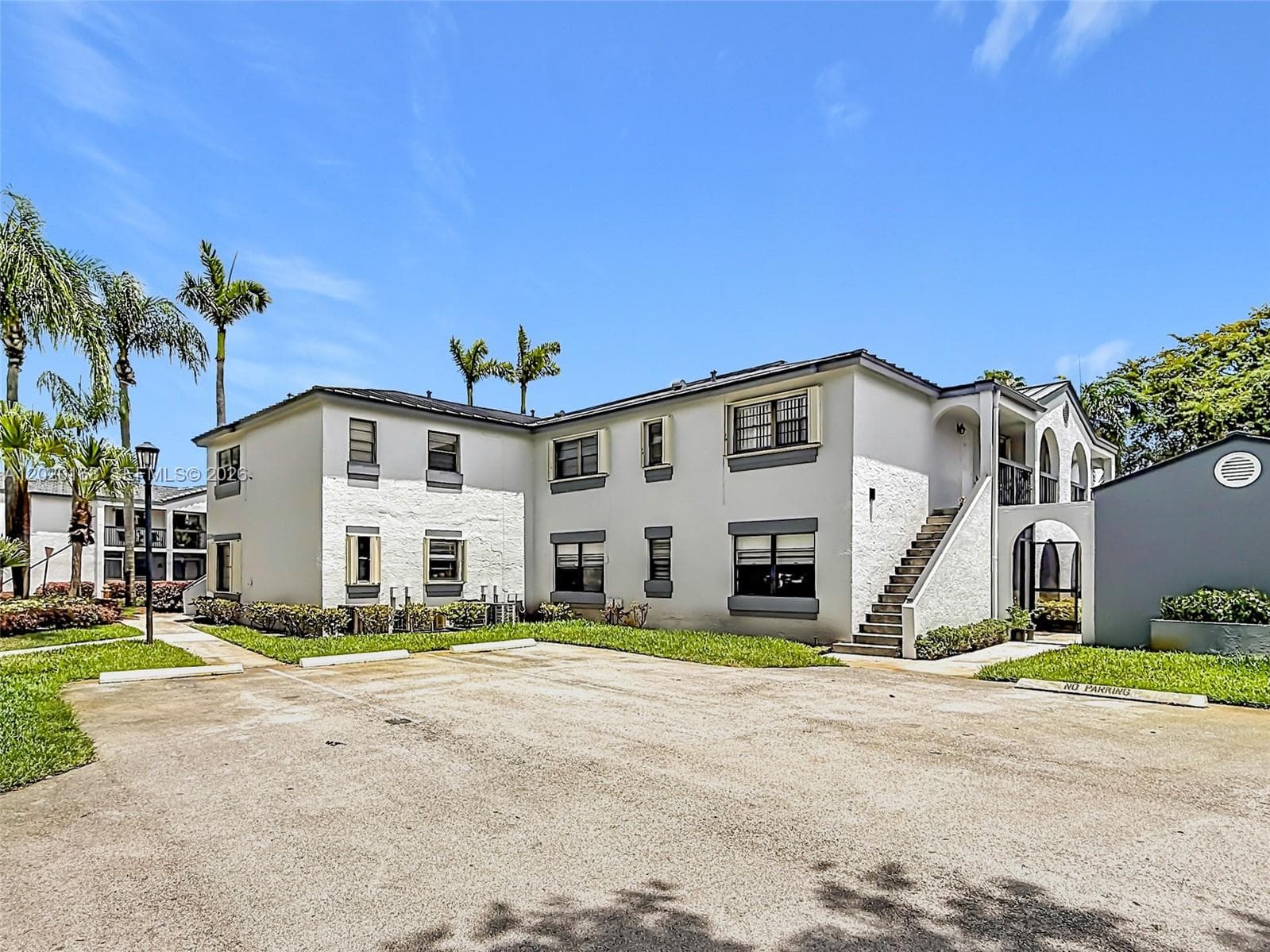 18296 Mediterranean Blvd # 404, Hialeah, FL 33015 — zdjęcie 2