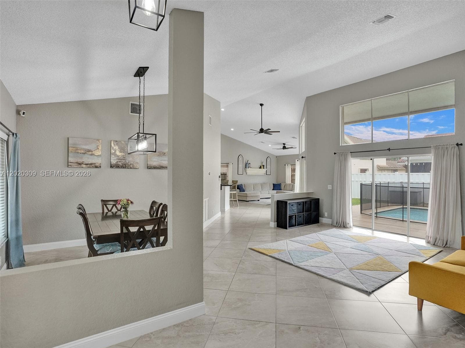 4077 NW 83rd Ln, Coral Springs, FL 33065 — zdjęcie 4