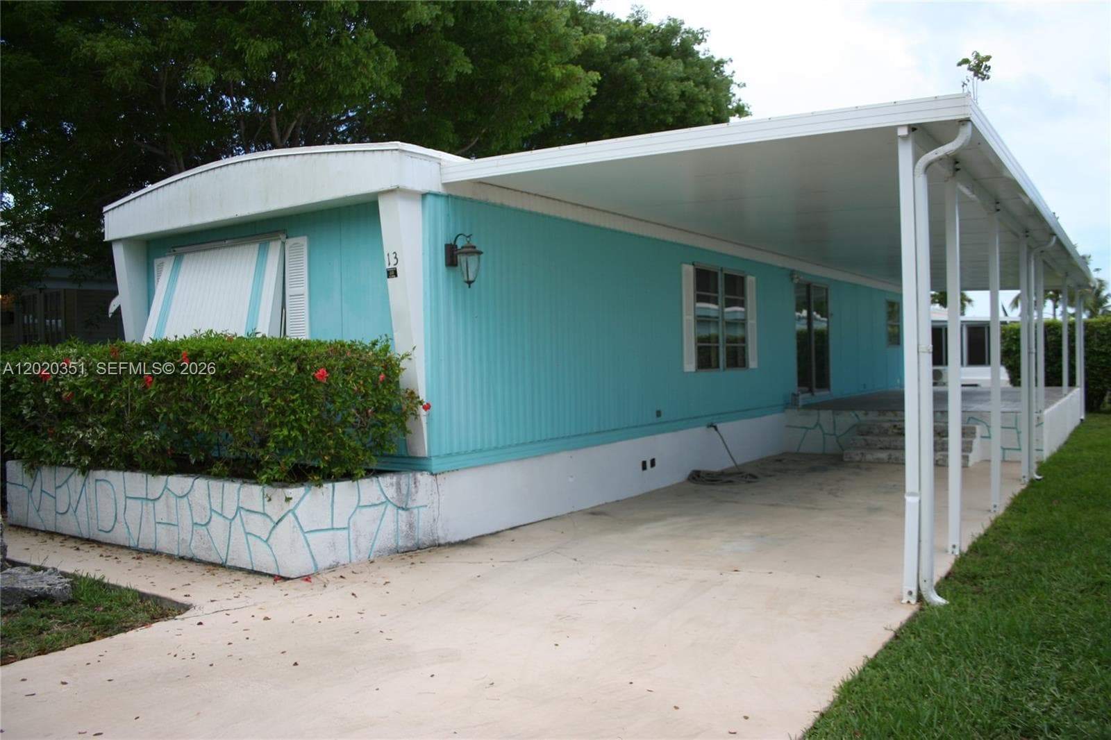 13 Old State Rd, Key Largo, FL 33037