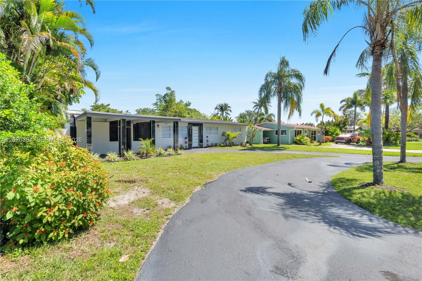 317 NW 27th St, Wilton Manors, FL 33311 — zdjęcie 2