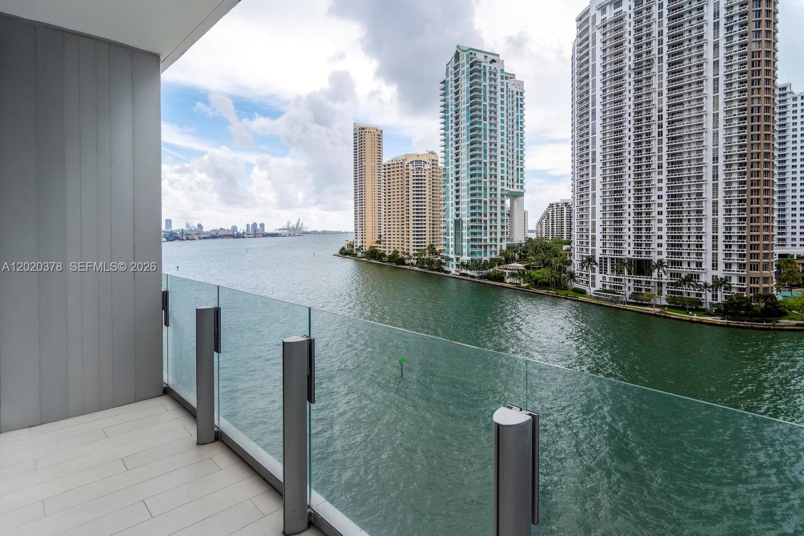 300 Biscayne Boulevard Way # 802E, Miami, FL 33131 — zdjęcie 3