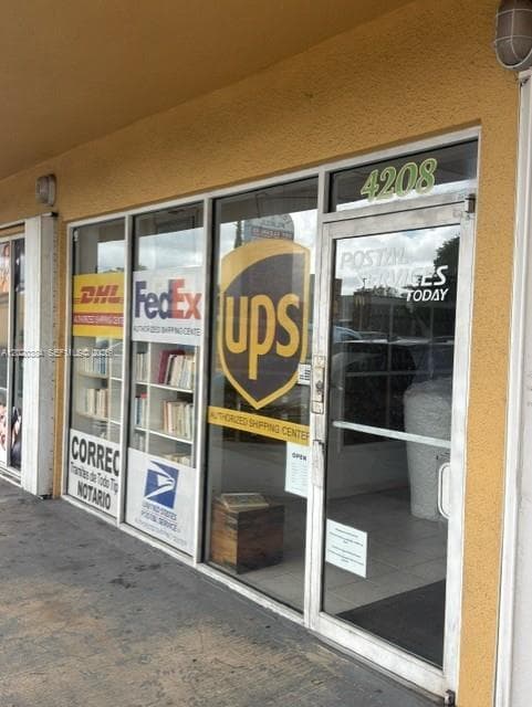 XXXX W 16th Ave, Hialeah, FL 33012 — zdjęcie 2