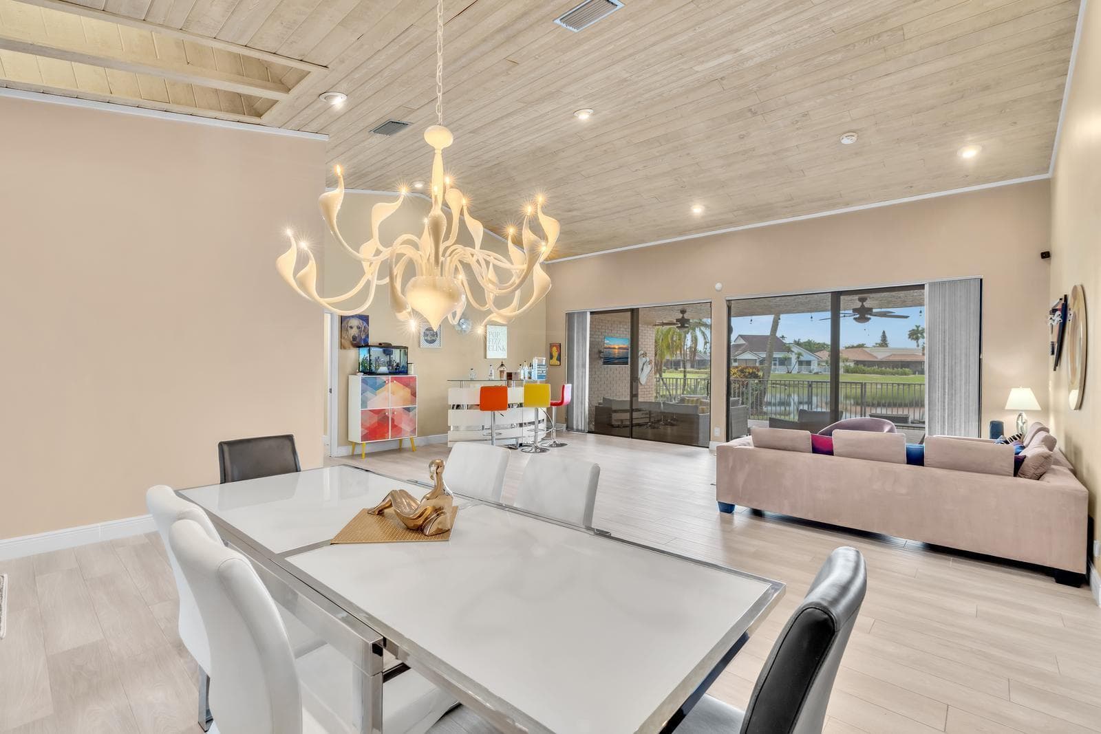 7640 NW 87th Avenue, Tamarac, FL 33321 — zdjęcie 5