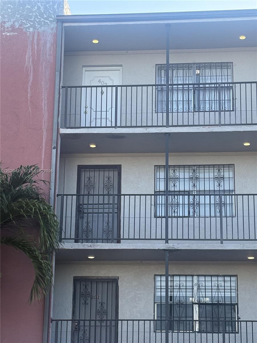 6620 W 2nd Ct # 403, Hialeah, FL 33012 — zdjęcie 3
