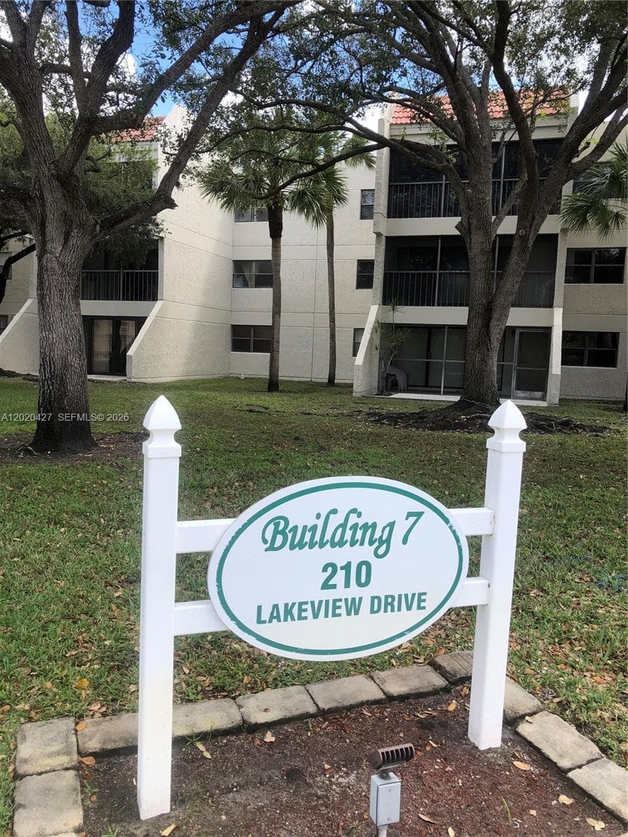 210 Lakeview Dr # 207, Weston, FL 33326 — zdjęcie 2