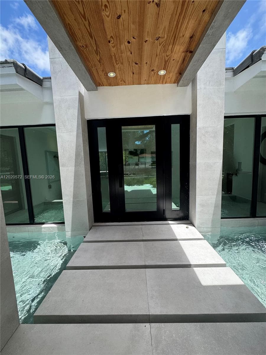 439 Hardee Rd, Coral Gables, FL 33146 — zdjęcie 2