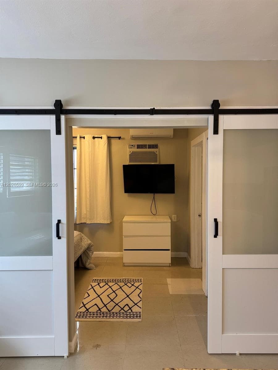 6767 Indian Creek Dr # 11, Miami Beach, FL 33141 — zdjęcie 2