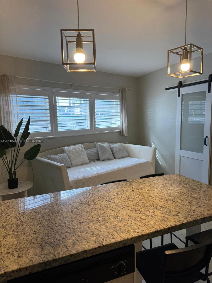 6767 Indian Creek Dr # 11, Miami Beach, FL 33141 — zdjęcie 4
