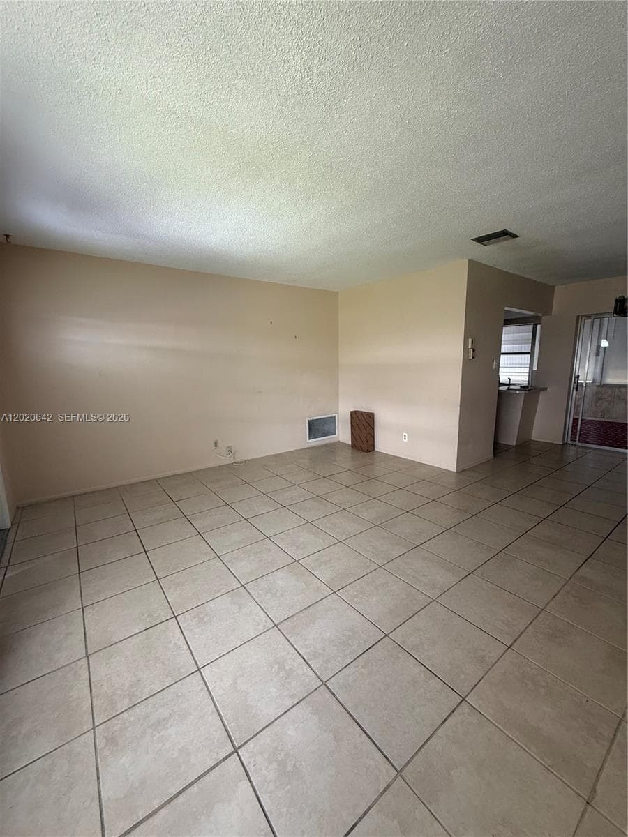 8107 NW 58th Pl # 8107, Tamarac, FL 33321 — zdjęcie 5