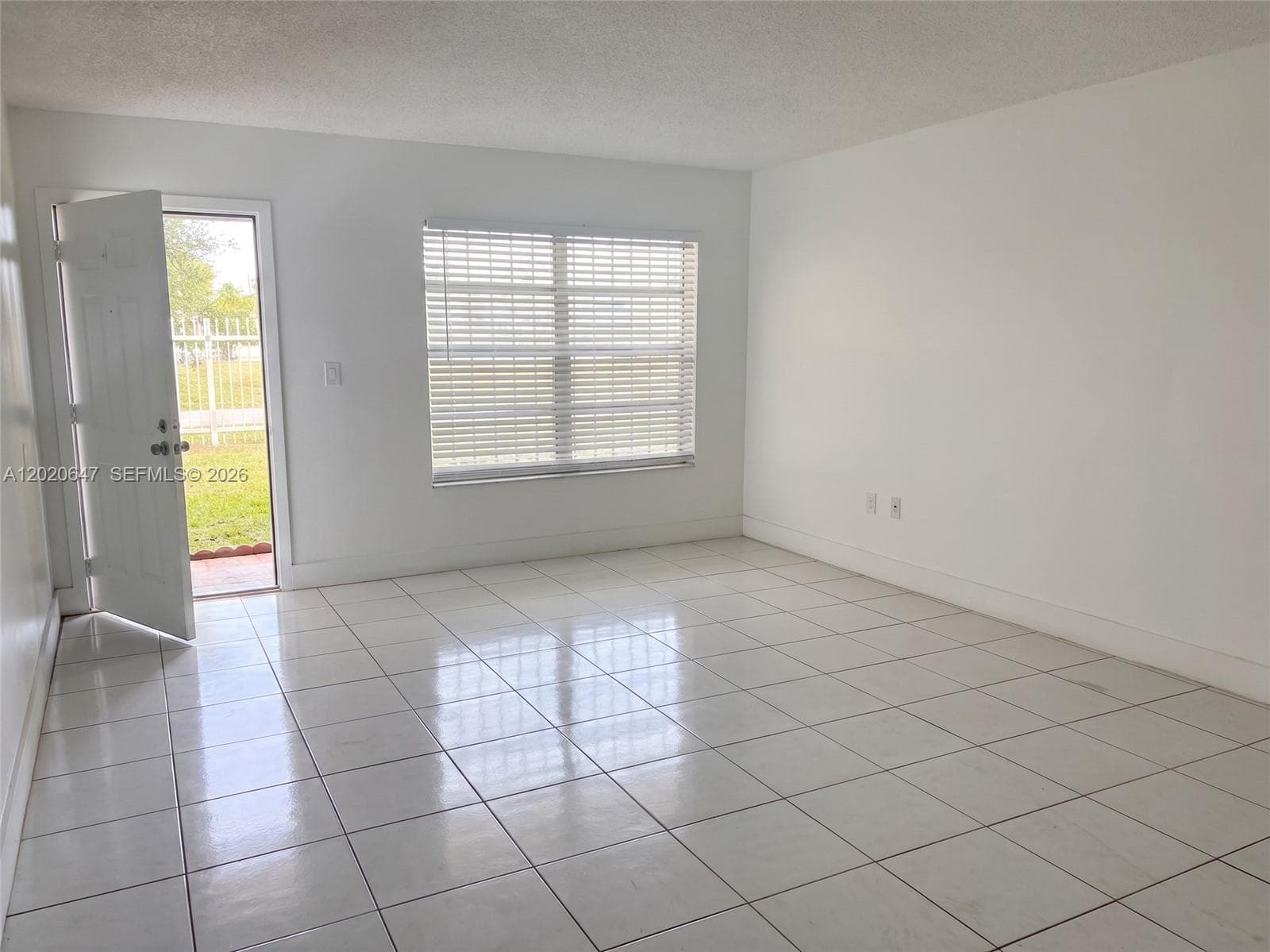 251 NW 177th St # A-109, Miami Gardens, FL 33169 — zdjęcie 5