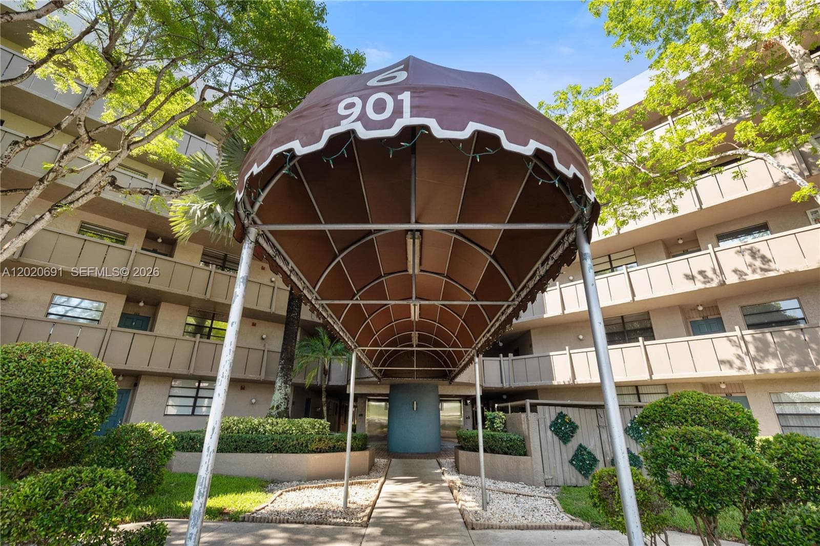 901 Colony Point Cir # 521, Pembroke Pines, FL 33026 — zdjęcie 2