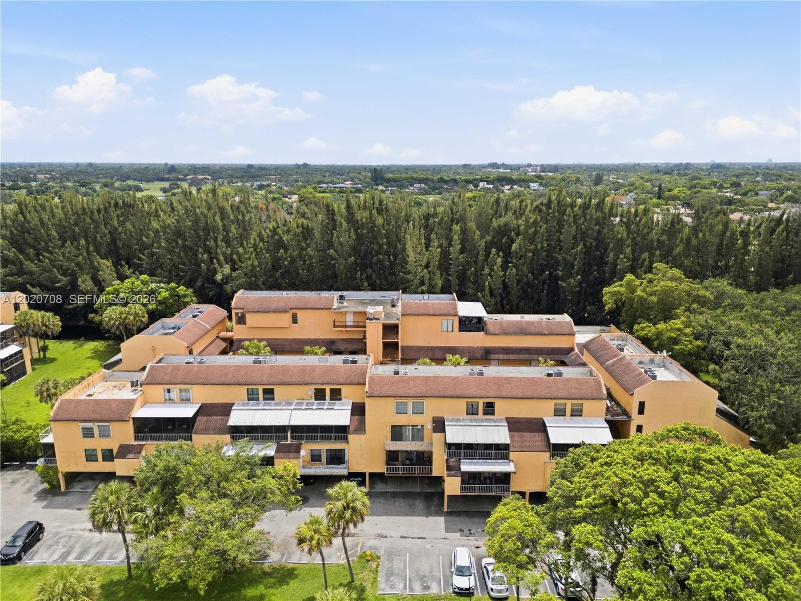430 Commodore Dr # 213, Plantation, FL 33325 — zdjęcie 2