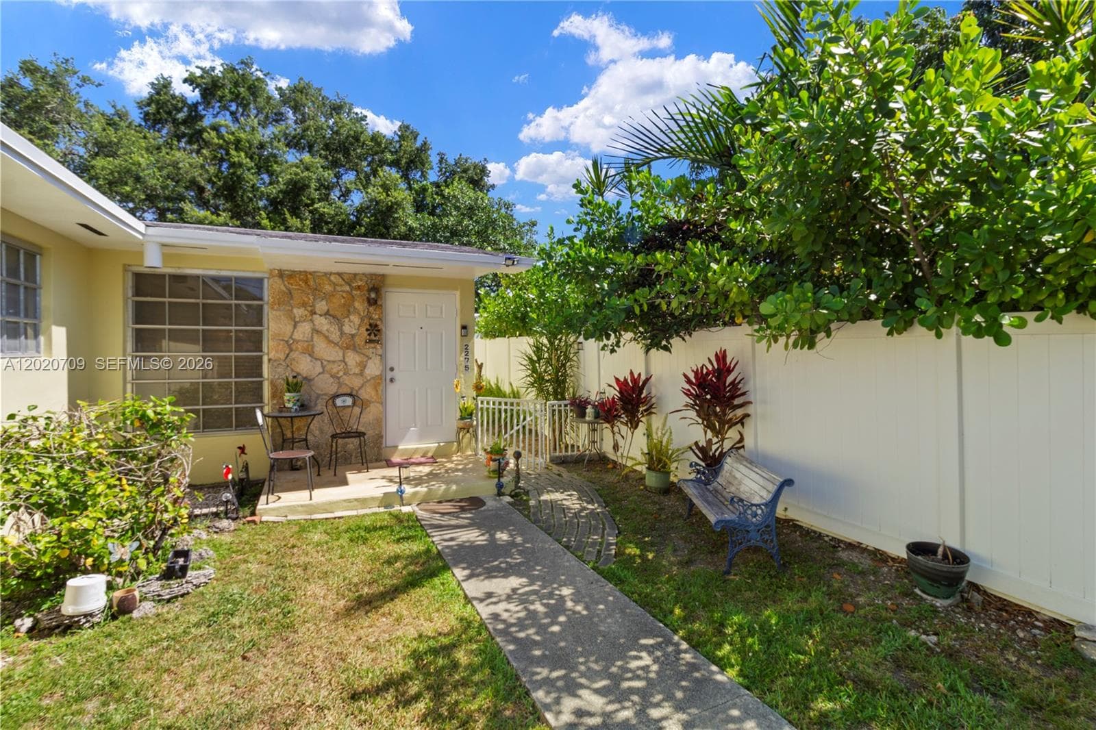 2275 SW 15th St, Miami, FL 33145 — zdjęcie 3