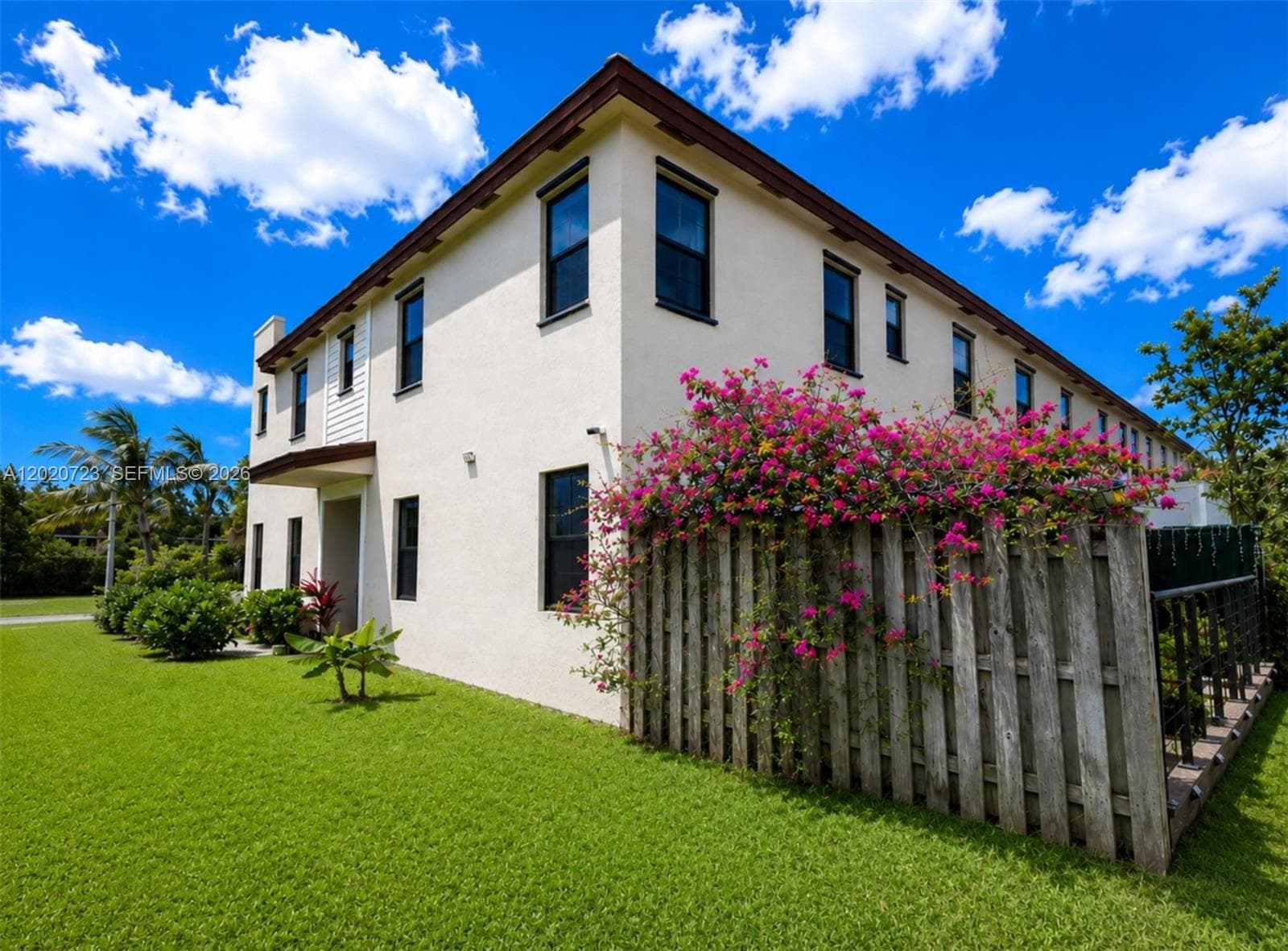 20636 NE 5th Pl, Miami, FL 33179 — zdjęcie 5