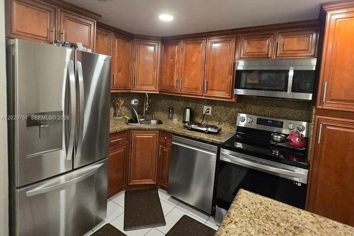 3660 Inverrary Dr # 3T, Lauderhill, FL 33319 — zdjęcie 2