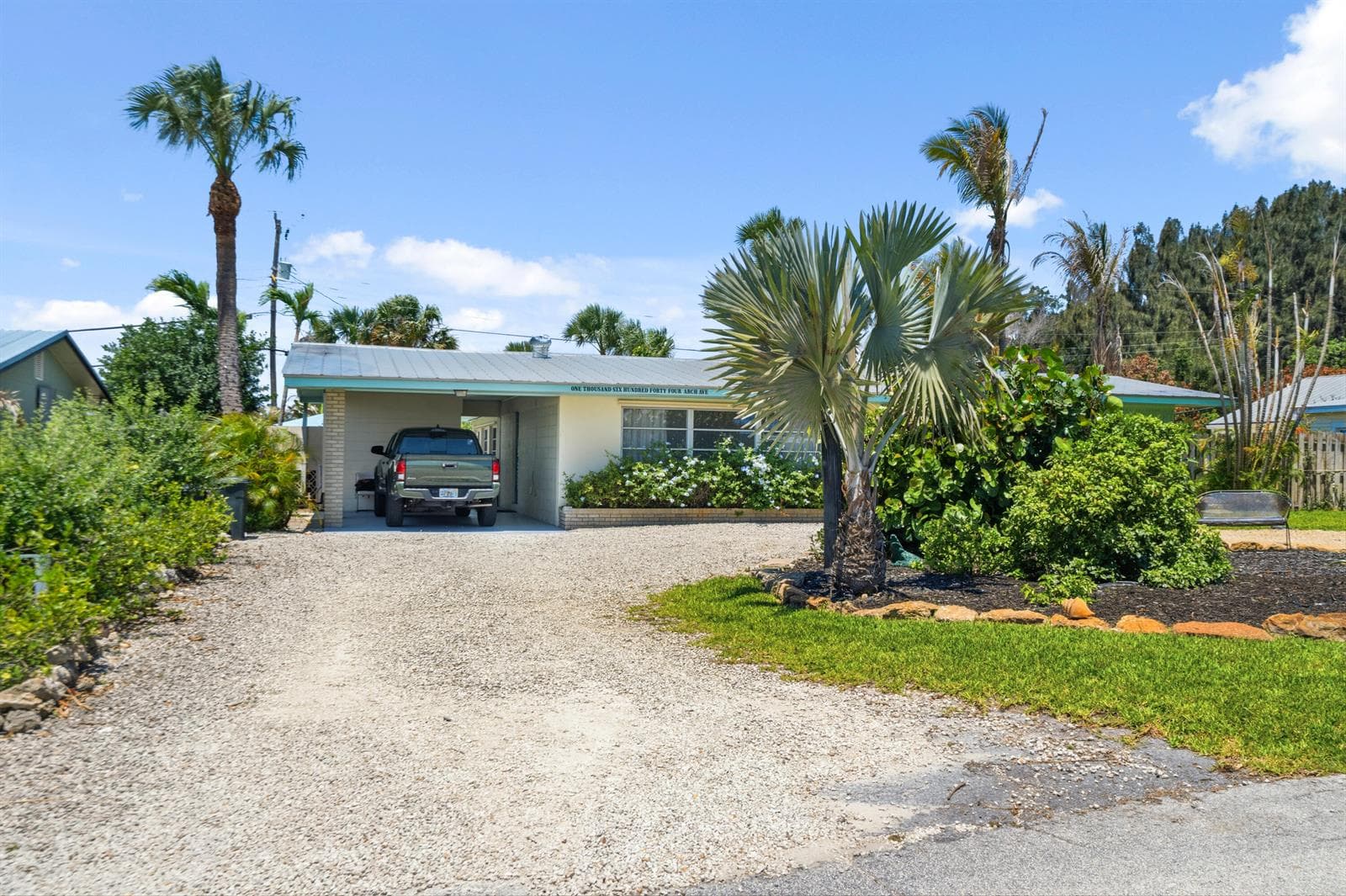 1644 NE Arch Avenue, Jensen Beach, FL 34957 — zdjęcie 3