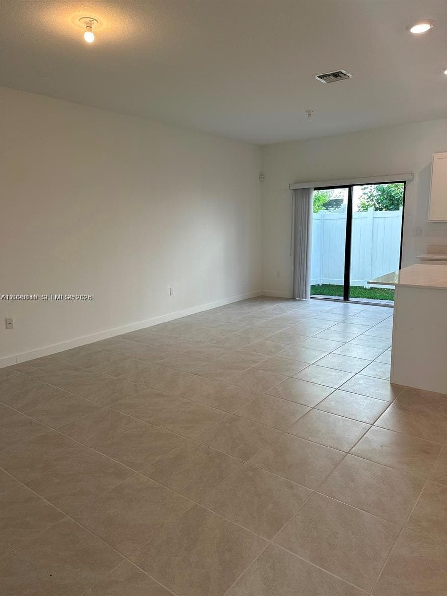 853 SW 12th St, Florida City, FL 33034 — zdjęcie 3