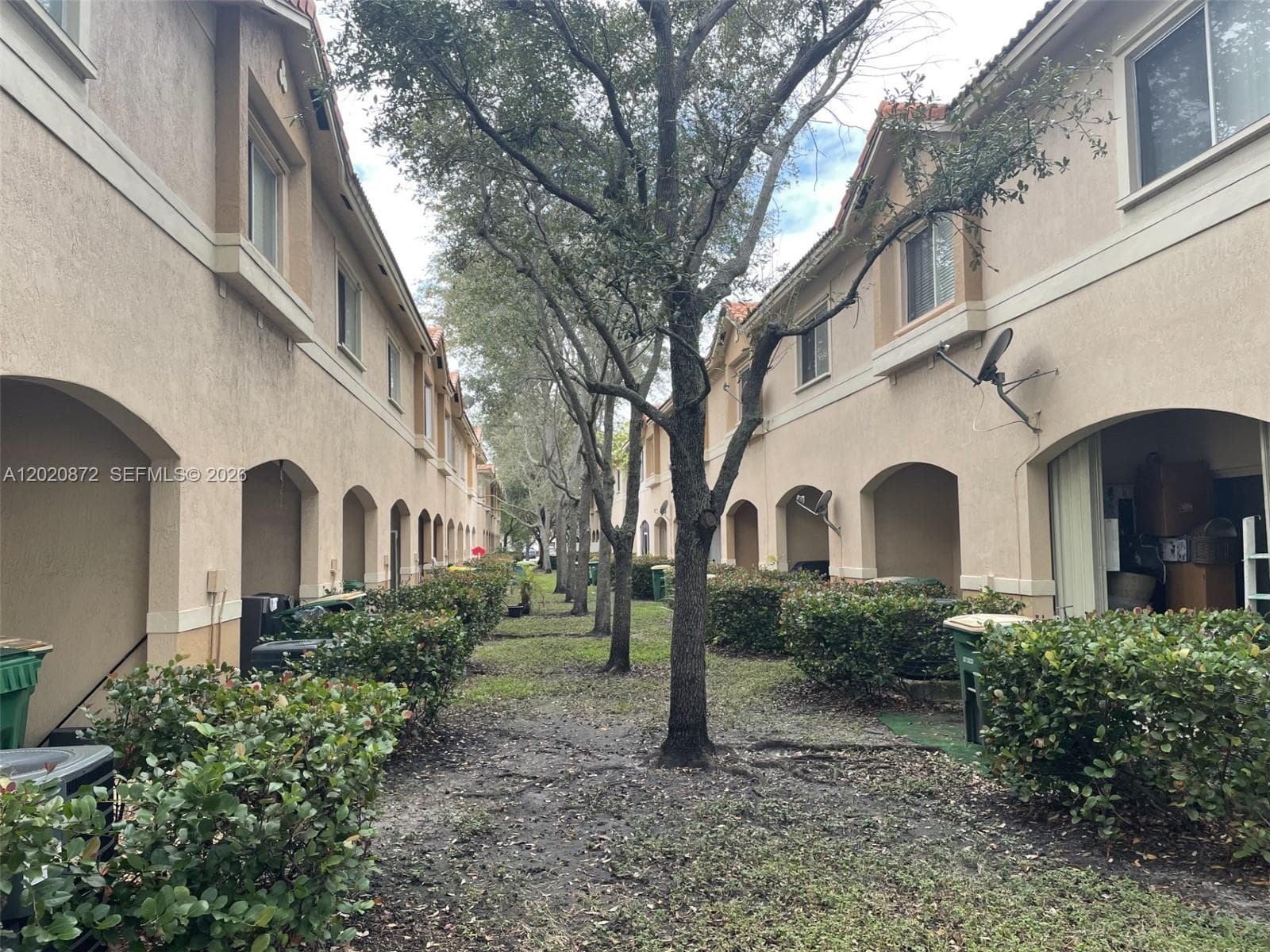 8835 S Isles Cir, Tamarac, FL 33321 — zdjęcie 5