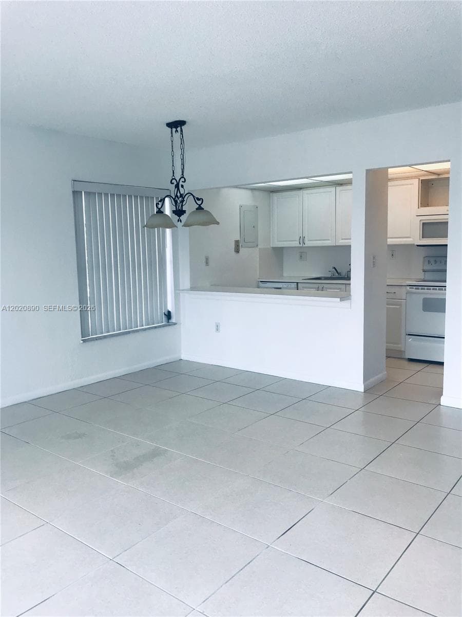 17600 NW 68th Ave # B3006, Hialeah, FL 33015 — zdjęcie 2