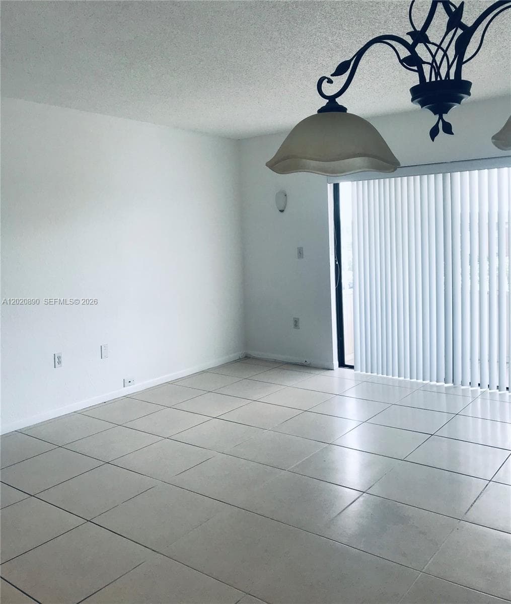 17600 NW 68th Ave # B3006, Hialeah, FL 33015 — zdjęcie 4
