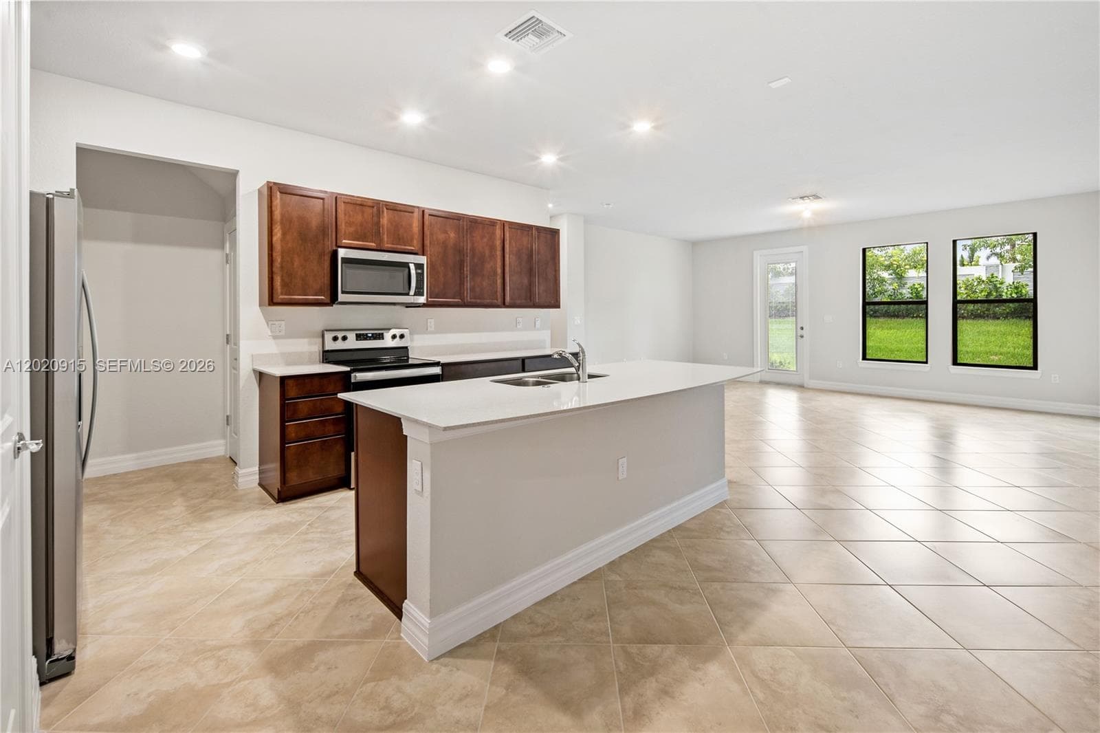 4488 E Appleton Cir E, Oakland Park, FL 33309 — zdjęcie 2