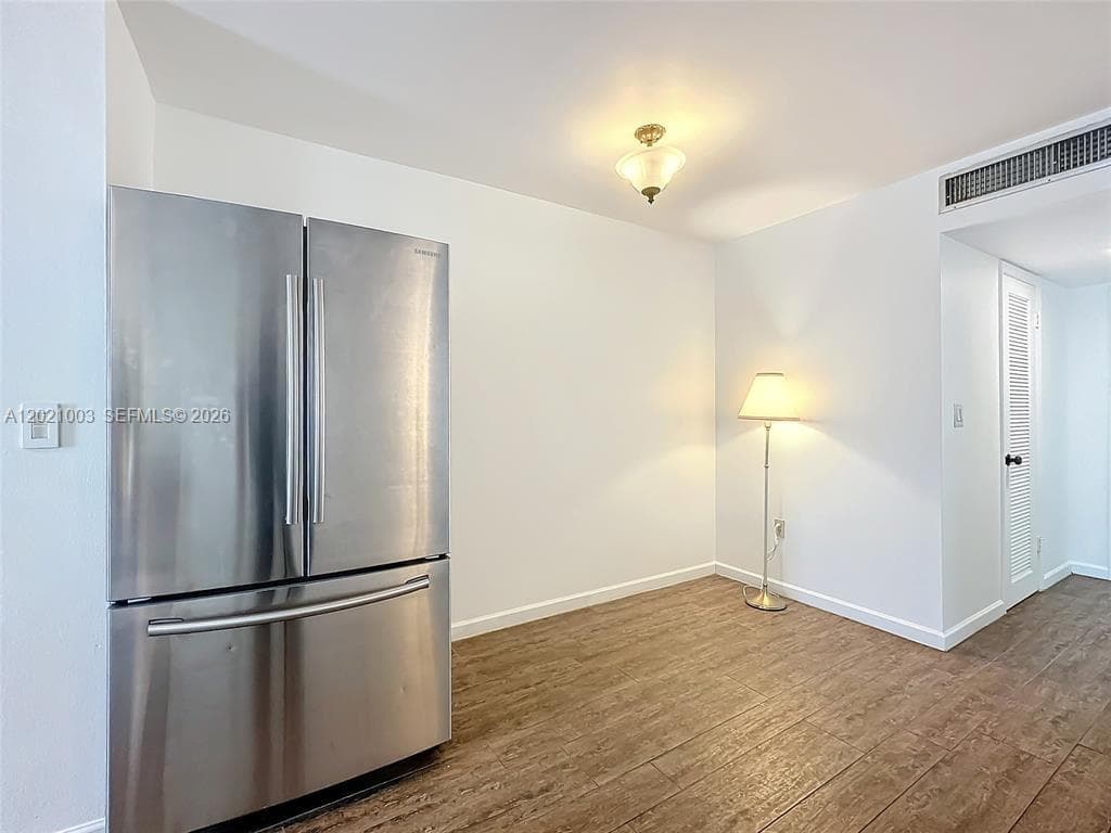 7133 Bay Dr # 705, Miami Beach, FL 33141 — zdjęcie 4